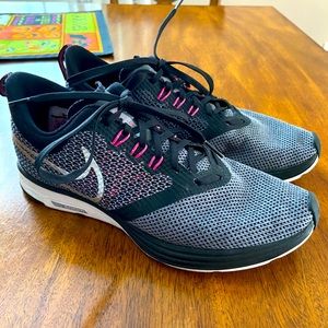 Nike zoom strike training shoes